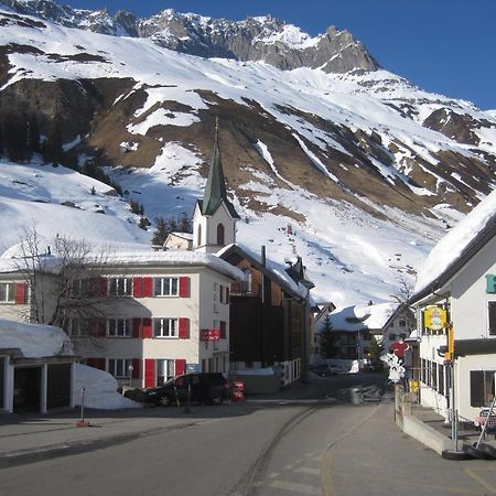 Hotel Des Alpes Realp エクステリア 写真