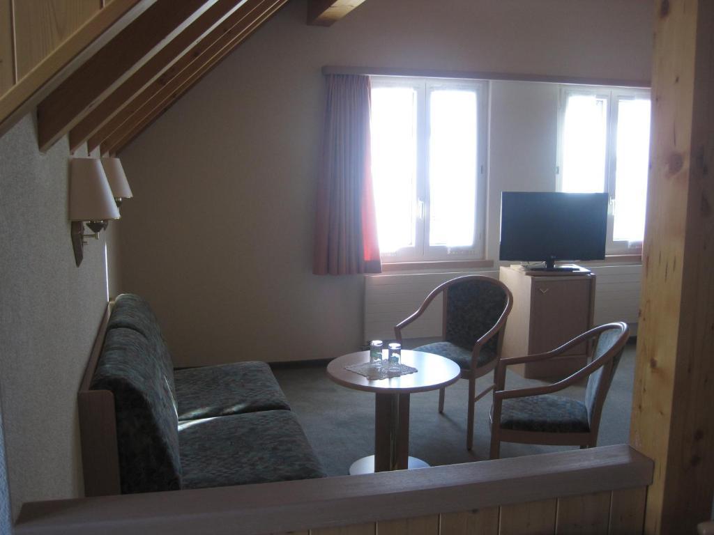 Hotel Des Alpes Realp 部屋 写真
