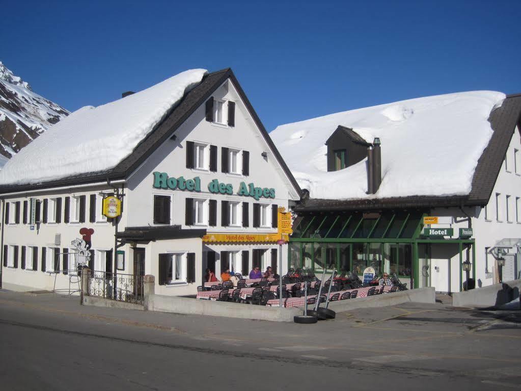 Hotel Des Alpes Realp エクステリア 写真